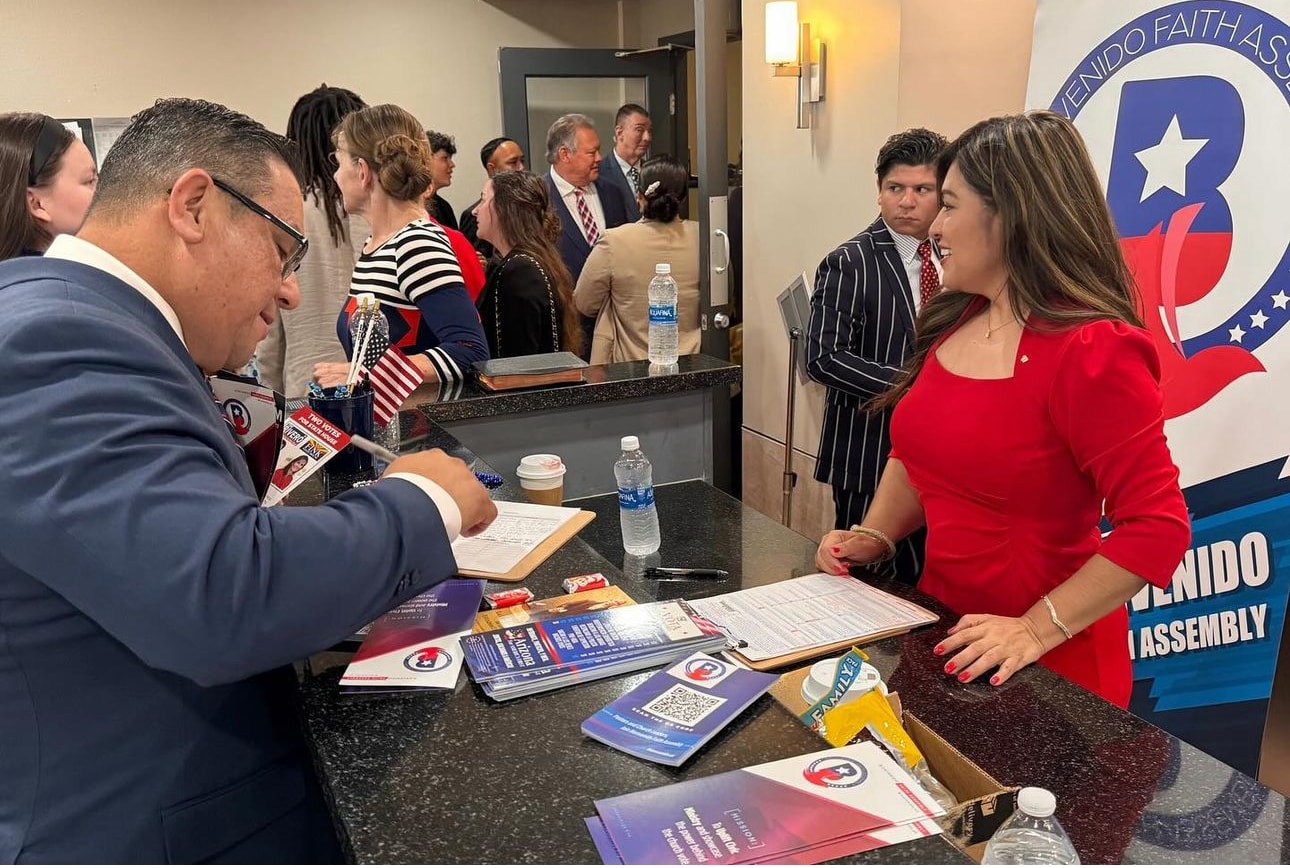 Bienvenido Faith Assembly registration table event